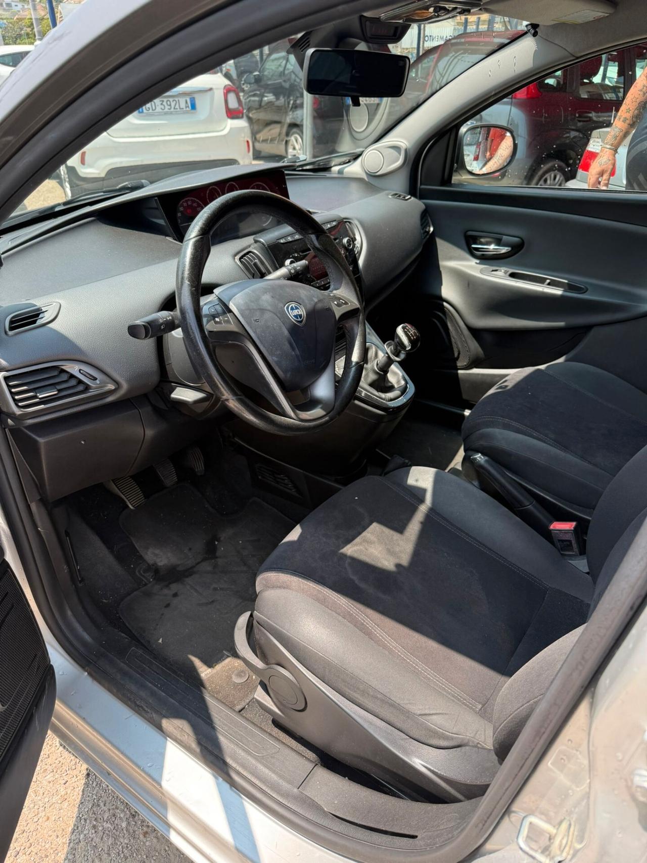 Lancia Ypsilon 1.2 69 CV 5 porte GPL Ecochic Silver