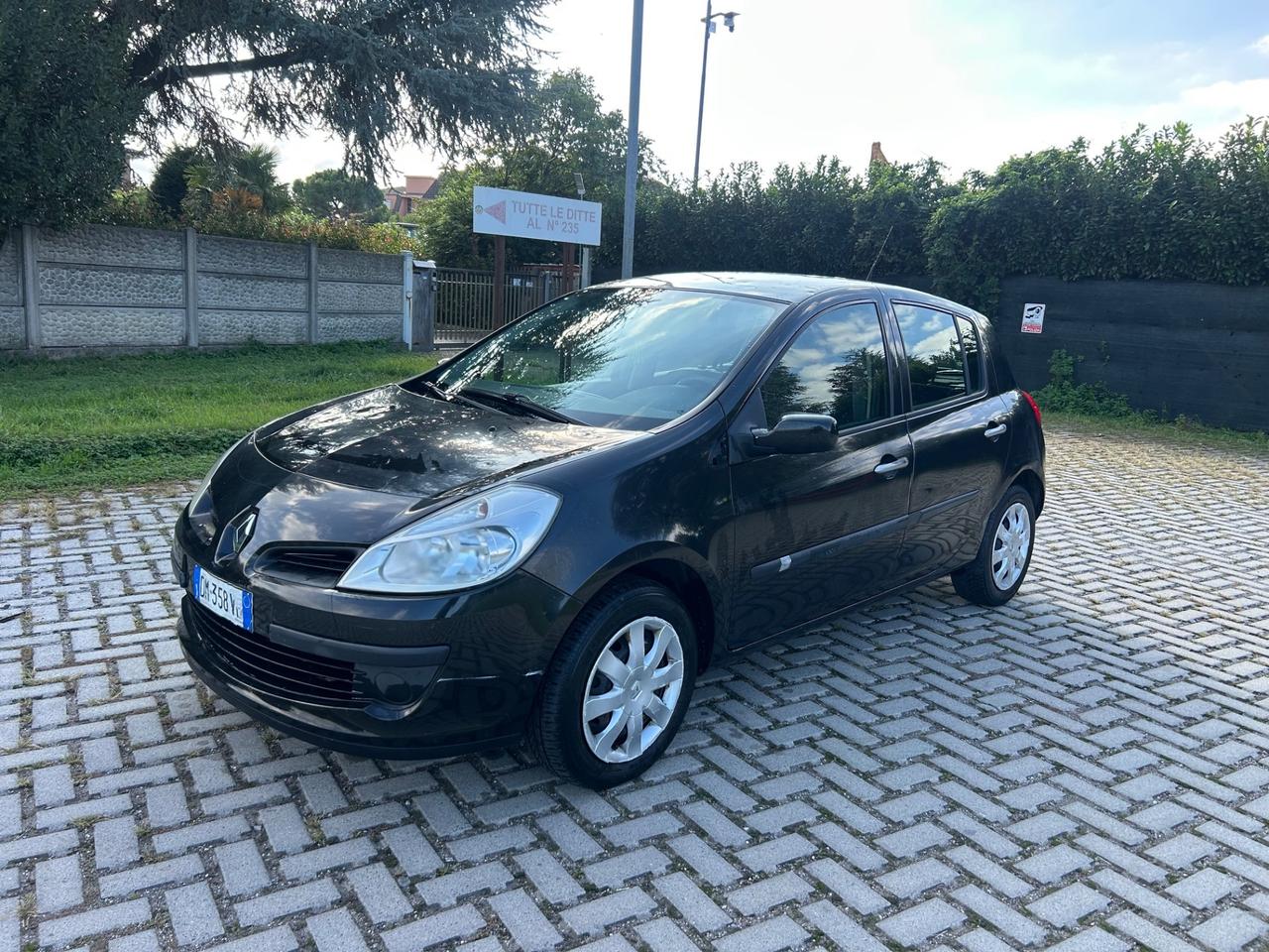 Renault Clio Storia 1.2 5 porte Confort