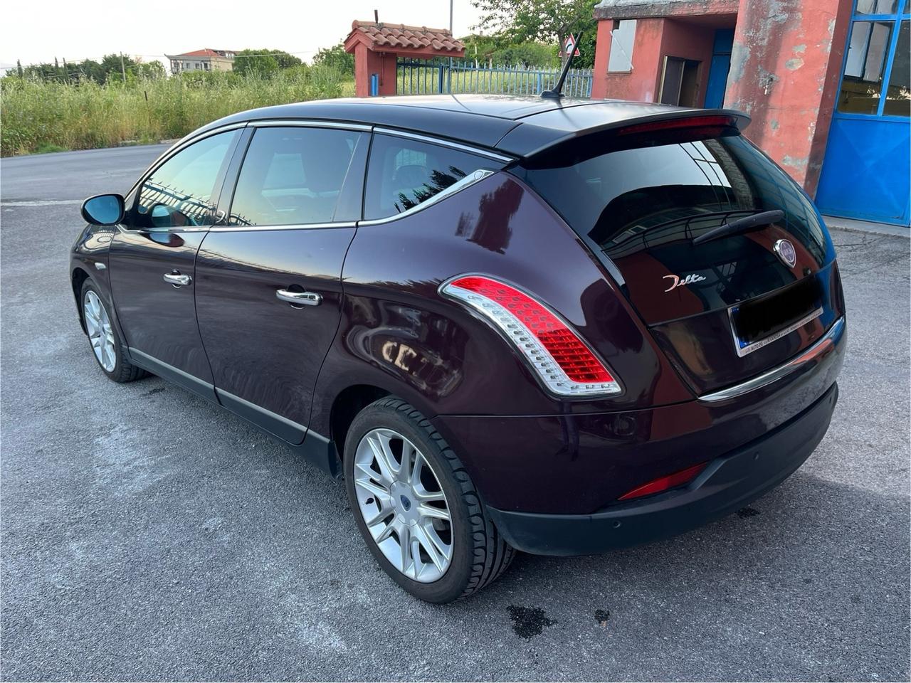 Lancia Delta 1.6 MJT DPF Platino-Km219000-