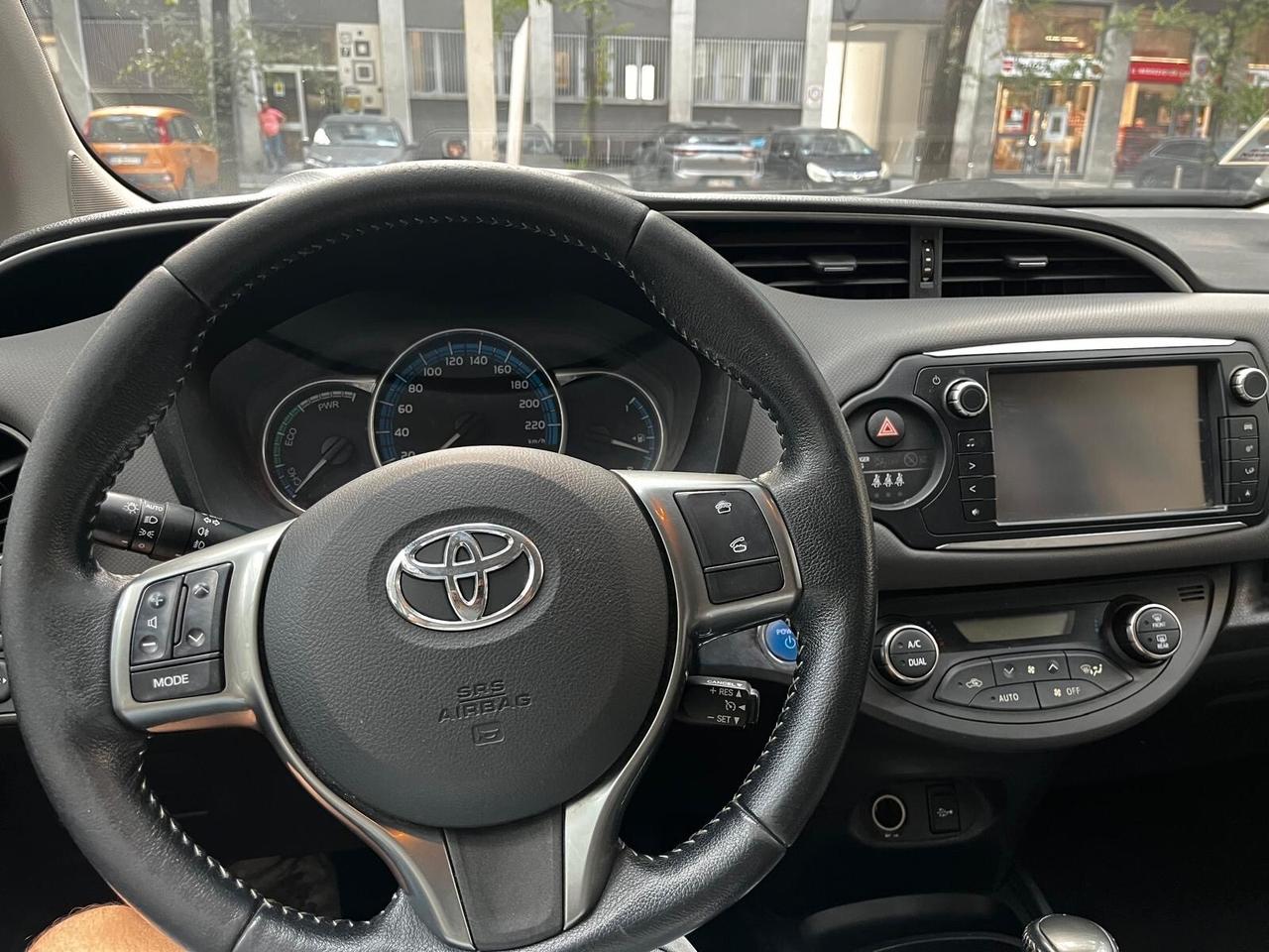 Toyota Yaris 1.5 Hybrid 5 porte Active