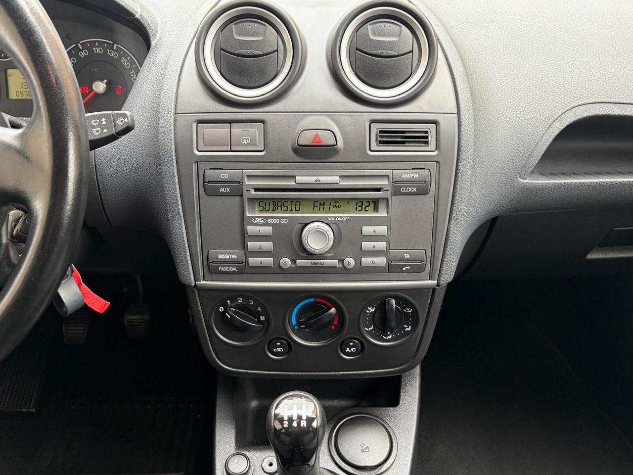 Ford Fiesta 1.4 TDCi 5p. Titanium RARA 97.000KM