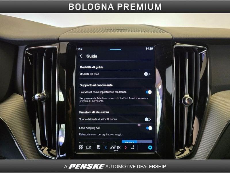 Volvo XC60 XC60 B5 AWD automatico Plus Dark