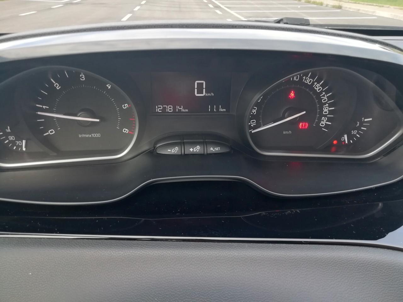 Peugeot 208 BlueHDi 75 cv 5 porte Active "NEOPATENTATI"