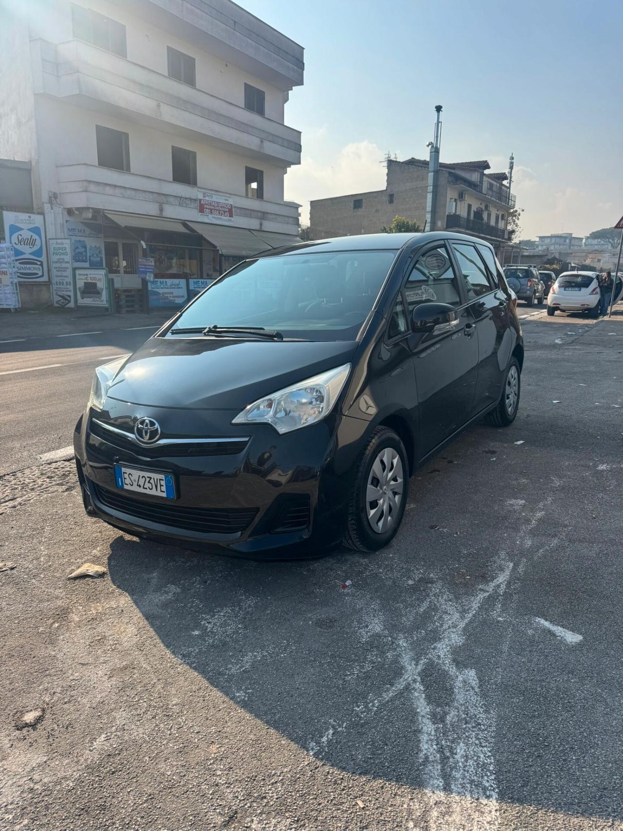 Toyota Verso-S Verso-S 1.3 Lounge mt