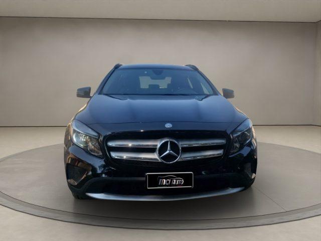 MERCEDES-BENZ GLA 180 d Automatic Business