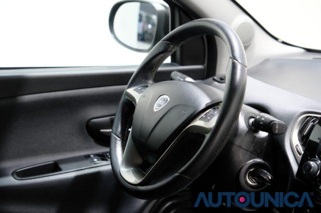 LANCIA Ypsilon 1.2 69 CV 5 PORTE GPL ECOCHIC GOLD NEOPATENTATI