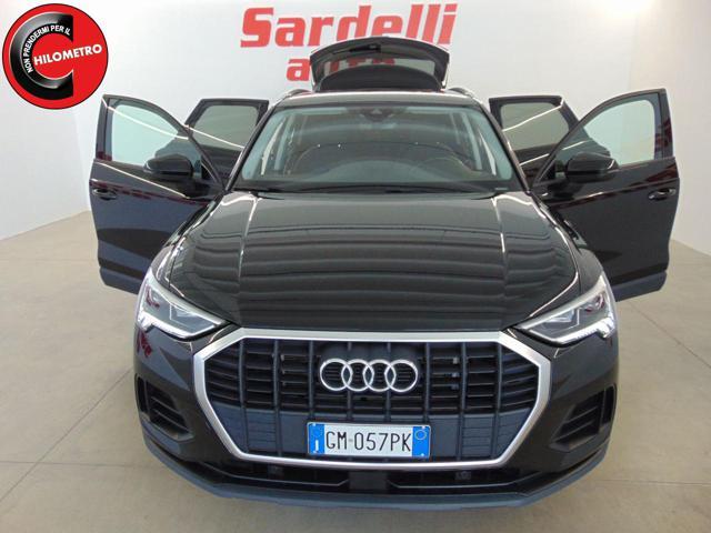 AUDI Q3 45 TFSI quattro S tronic Bus. PLUG IN