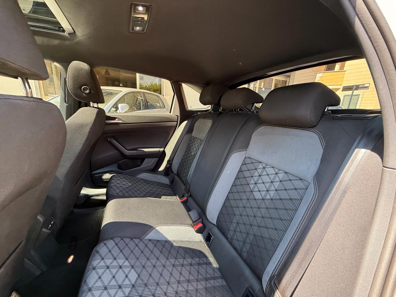 Volkswagen Taigo 1.0 TSI 110 CV R-Line