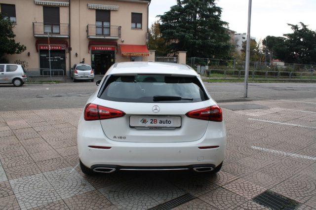 MERCEDES-BENZ A 180 Automatic Sport