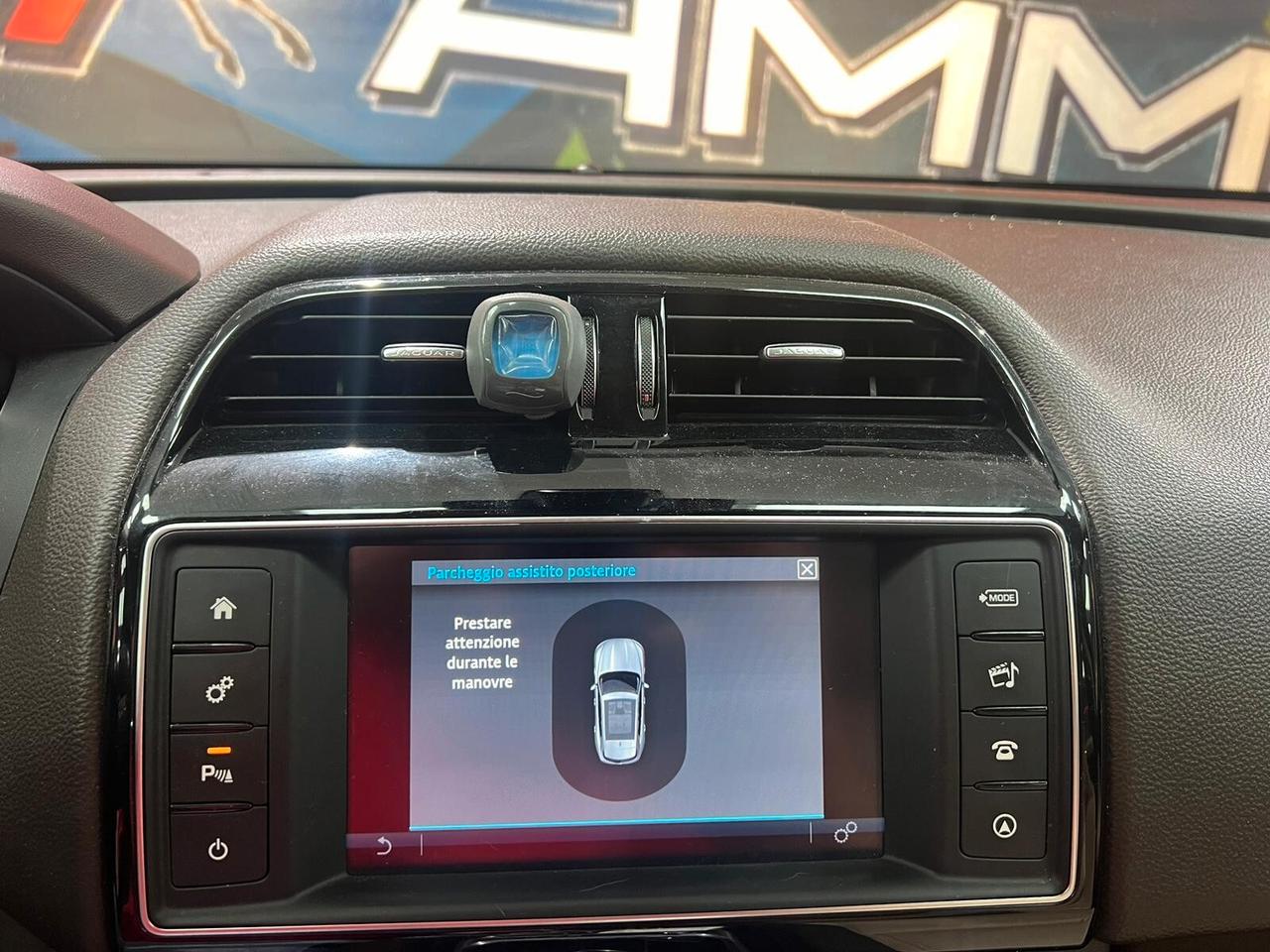 Jaguar F-Pace 2.0d Pure awd 180cv auto (379)