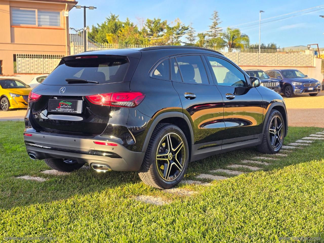 MERCEDES-BENZ GLA 200 d Automatic Premium
