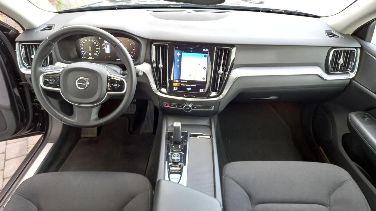 Volvo V60 Cross Country V60 Cross Country B4 (d) AWD Geartronic Business Pro