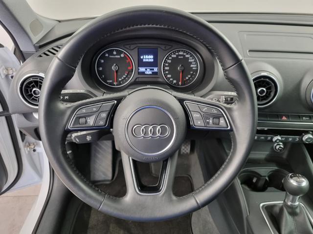 AUDI A3 SPB 35 TFSI COD Business