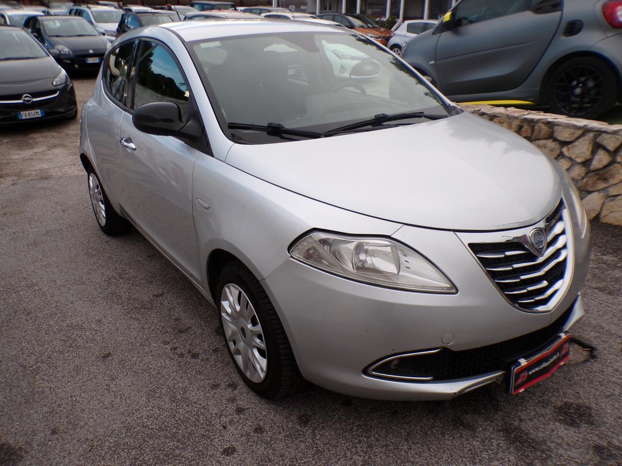 Lancia Ypsilon 1.2 69 CV 5 porte