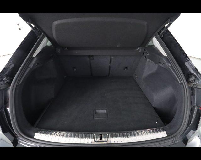 AUDI Q3 35 TDI S tronic Business Advanced