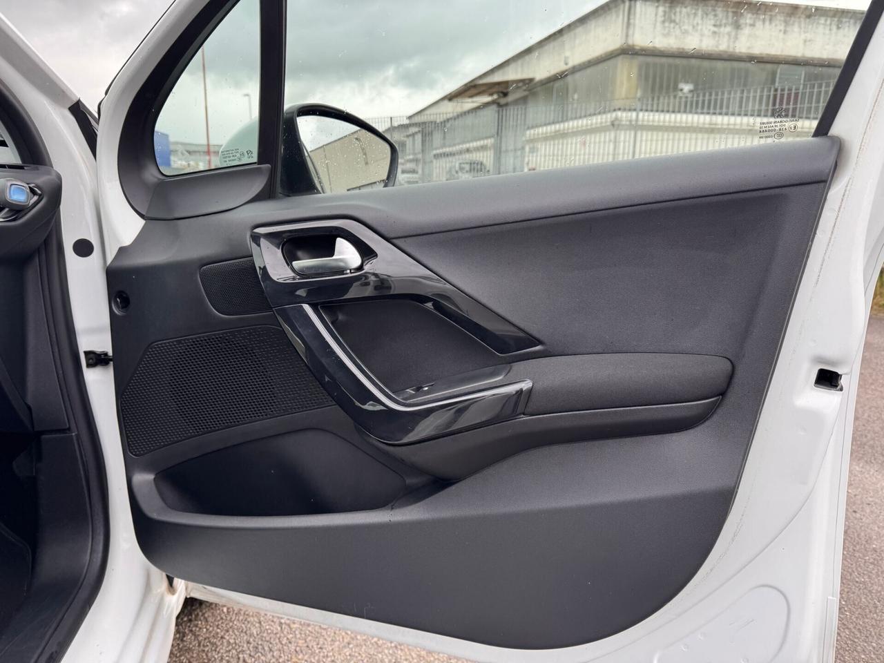 Peugeot 208 Allure PRONTA CONSEGNA GARANZIA 12 MESI