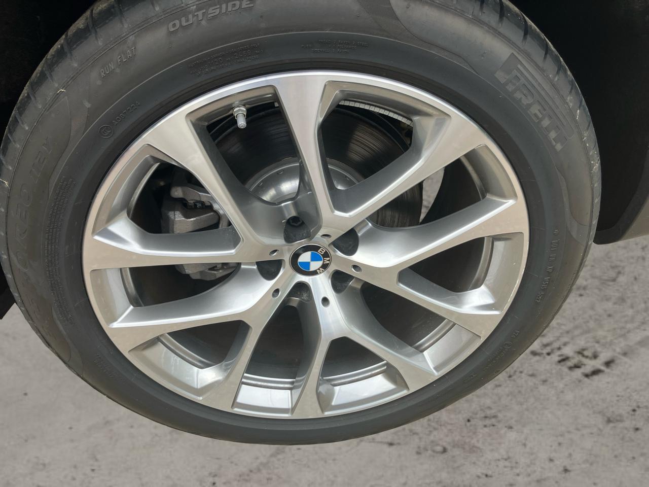 BMW X5 xdrive30d mhev 48V xLine auto