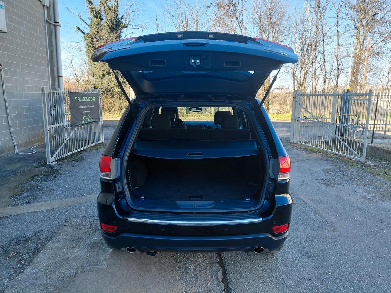 Jeep Grand Cherokee 190cv Laredo garanzia 12 mesi