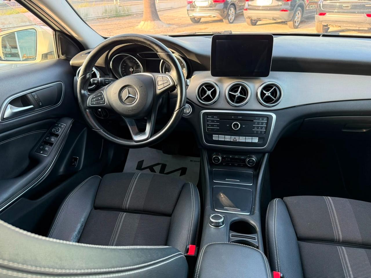 Mercedes-benz GLA 200 d Automatic Premium