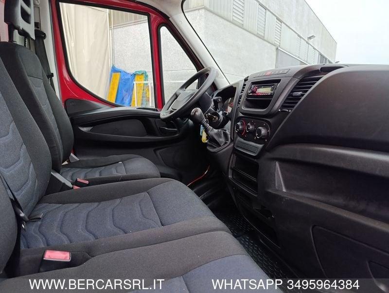 Iveco Daily Daily 35S12D 2.3 HPT PL-DC Cabinato