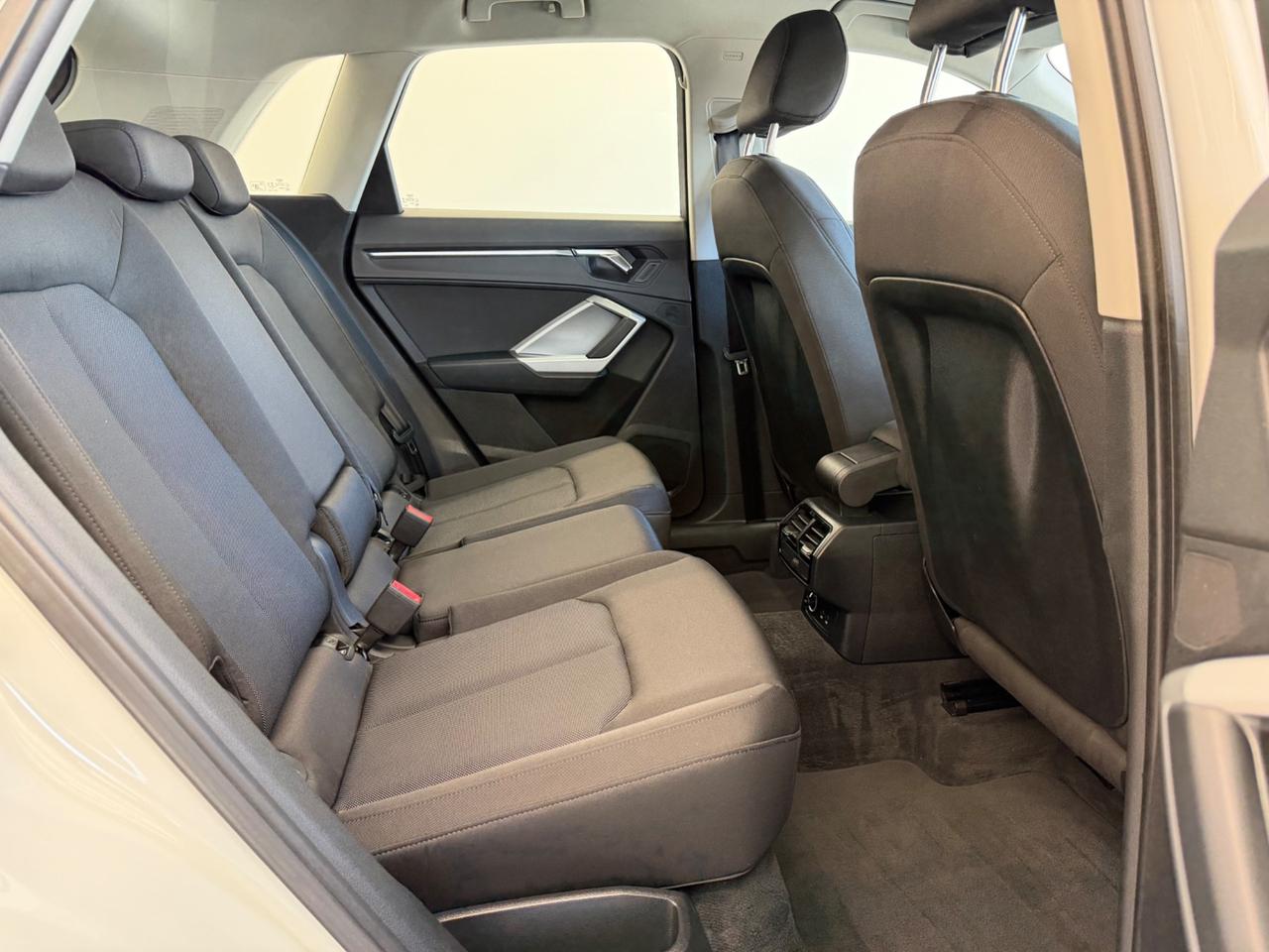 Audi Q3 35 TDI S tronic S line edition