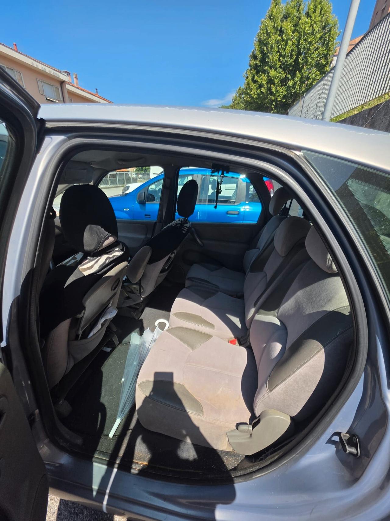 Citroen Xsara Picasso 1.8 benz - 2002 GANCIO TRAINO