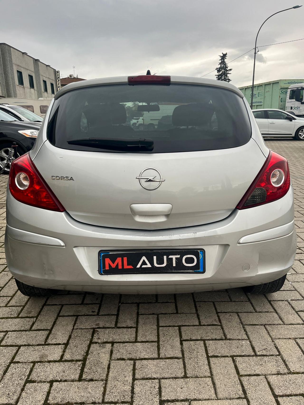 Opel Corsa 1.2 85CV 3 porte GPL-TECH Club - OK NEOPATENTATO