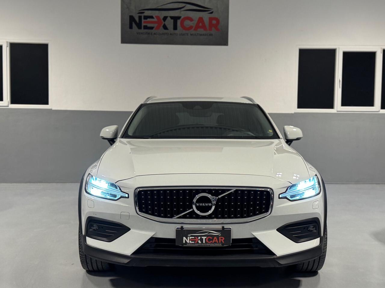 Volvo V60 Cross Country D4 AWD Automatico !