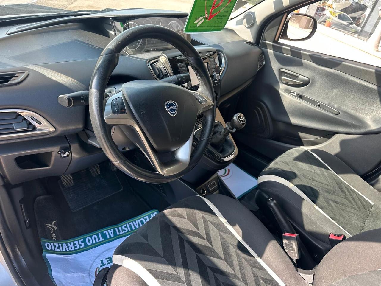 Lancia Ypsilon 1.2 GPL 69 CV 5 porte Platinum NEOPATENTATI