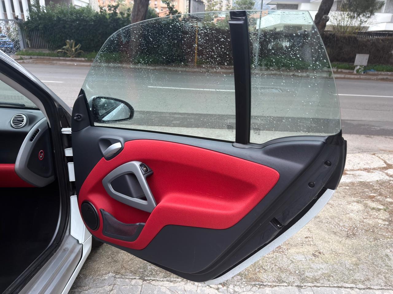 Smart ForTwo 1000 52 kW coupé pure