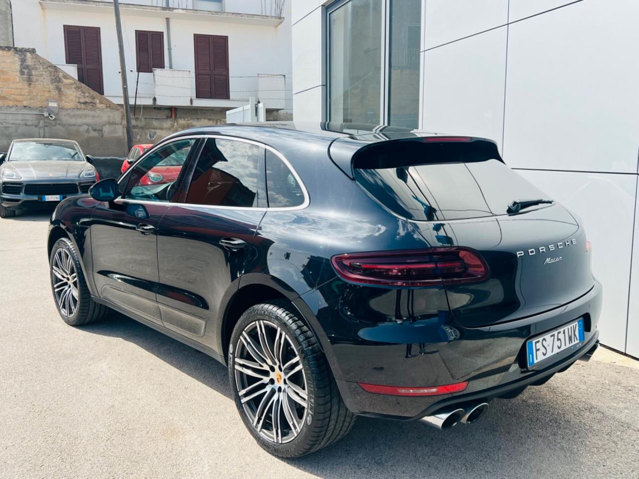 Porsche Macan 2.0 252cv pdk possibilità noleggio no scoring