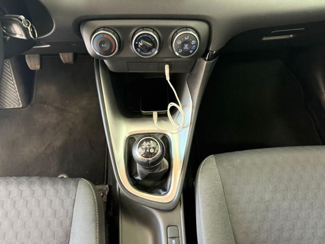 TOYOTA Yaris 1.0 5 porte Active