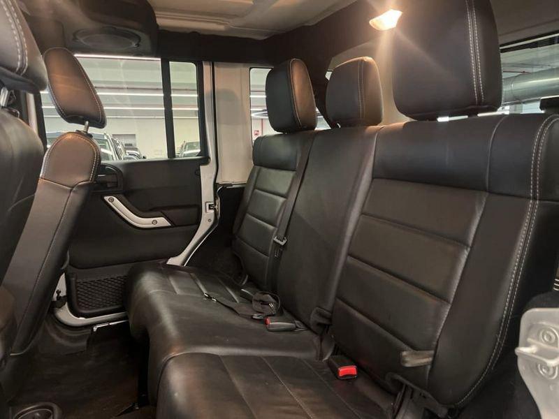 Jeep Wrangler UNLIMITED 2.8 CRD SAHARA AUTO