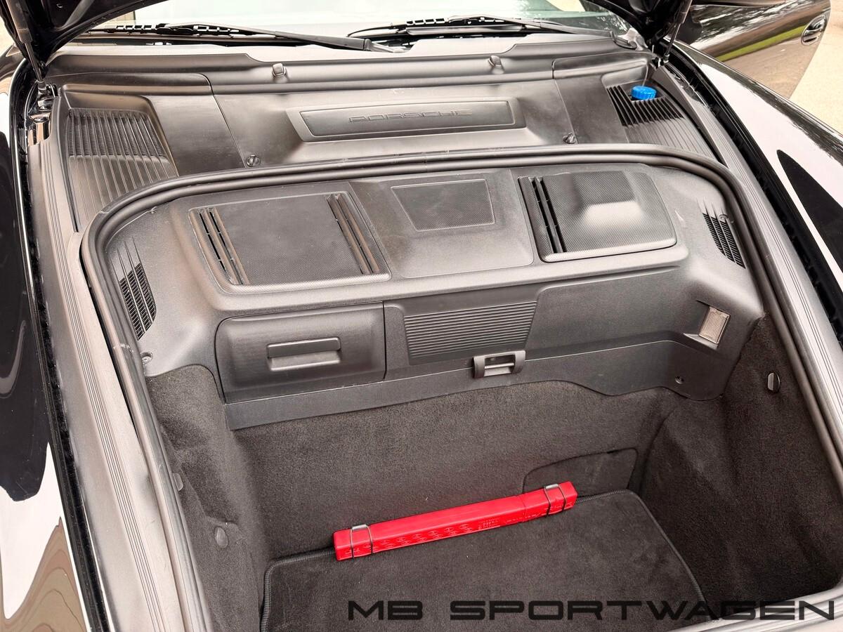 Porsche 911 Carrera 4S Cabriolet