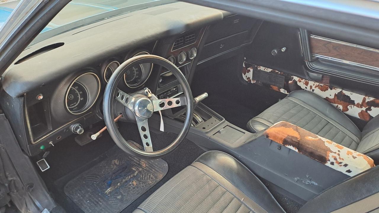 Chevrolet Corvette Ford Mustang Mach 1