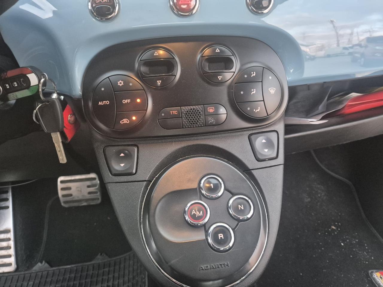 Abarth 500 1.4 Turbo T-Jet MTA Custom