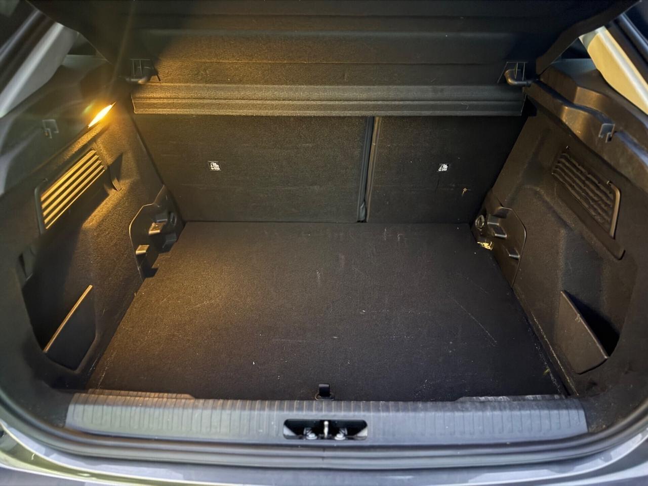 Citroen C4 BlueHDi 130 EAT8 Shine retrocam Sensori