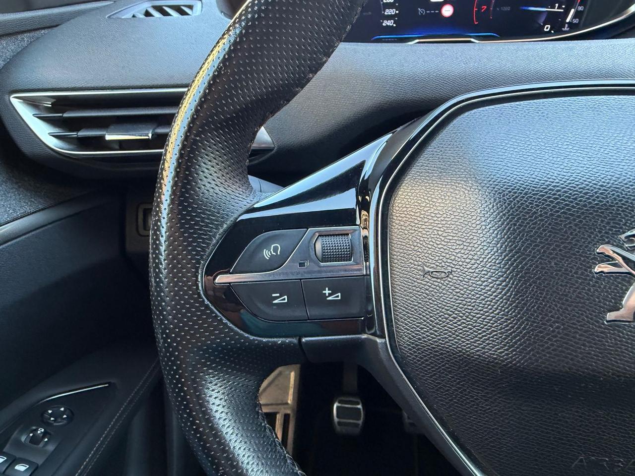 Peugeot 3008 PureTech 130 GT Line #10571