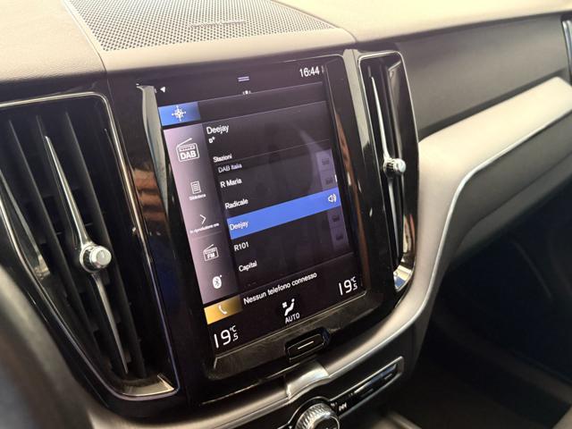 VOLVO XC60 B5 AWD Geartronic Momentum PROMO