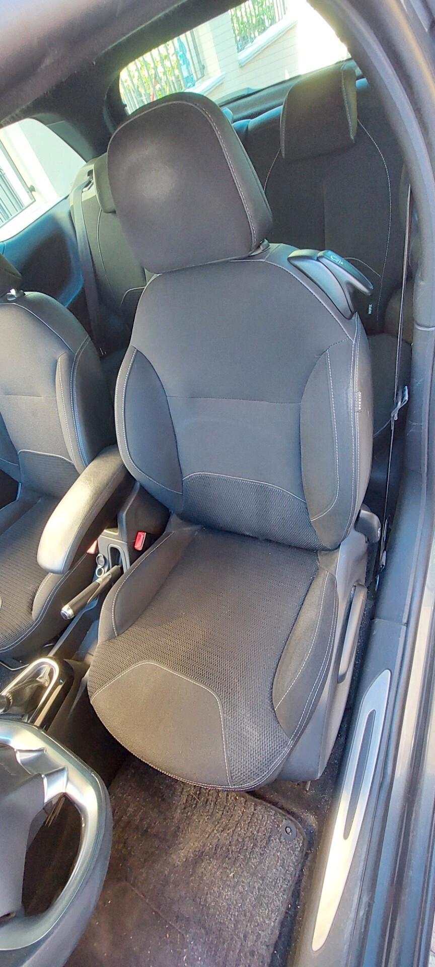 DS3 CONNECTED SPORT CHIC 1,6 DIESEL 75 CV NAVI LEGA SENSORI RETROCAMERA STRAFULL OPTIONAL