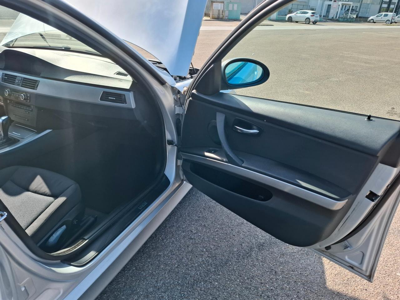 Bmw 320 320d cat Touring Attiva