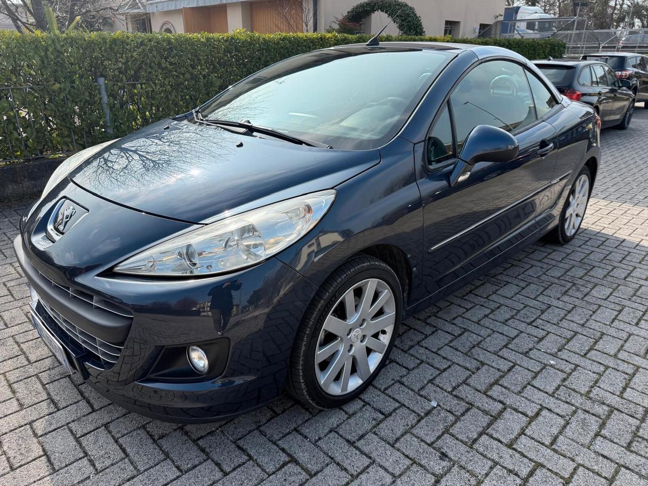 Peugeot 207 1.6 VTi 120CV CC Allure