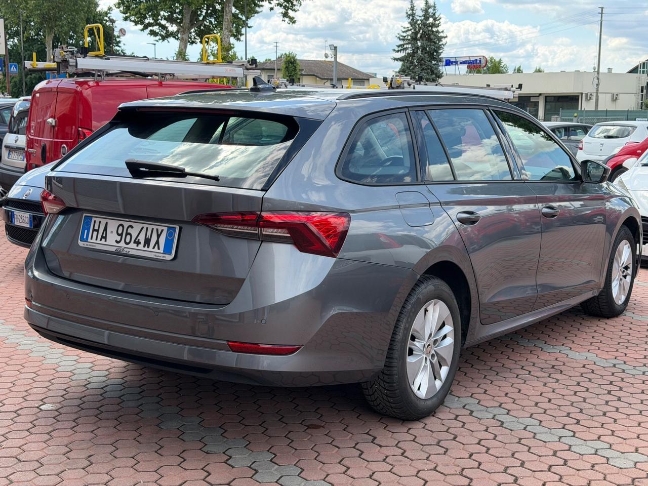 Skoda Octavia 2.0 TDI EVO SCR DSG Wagon Executive