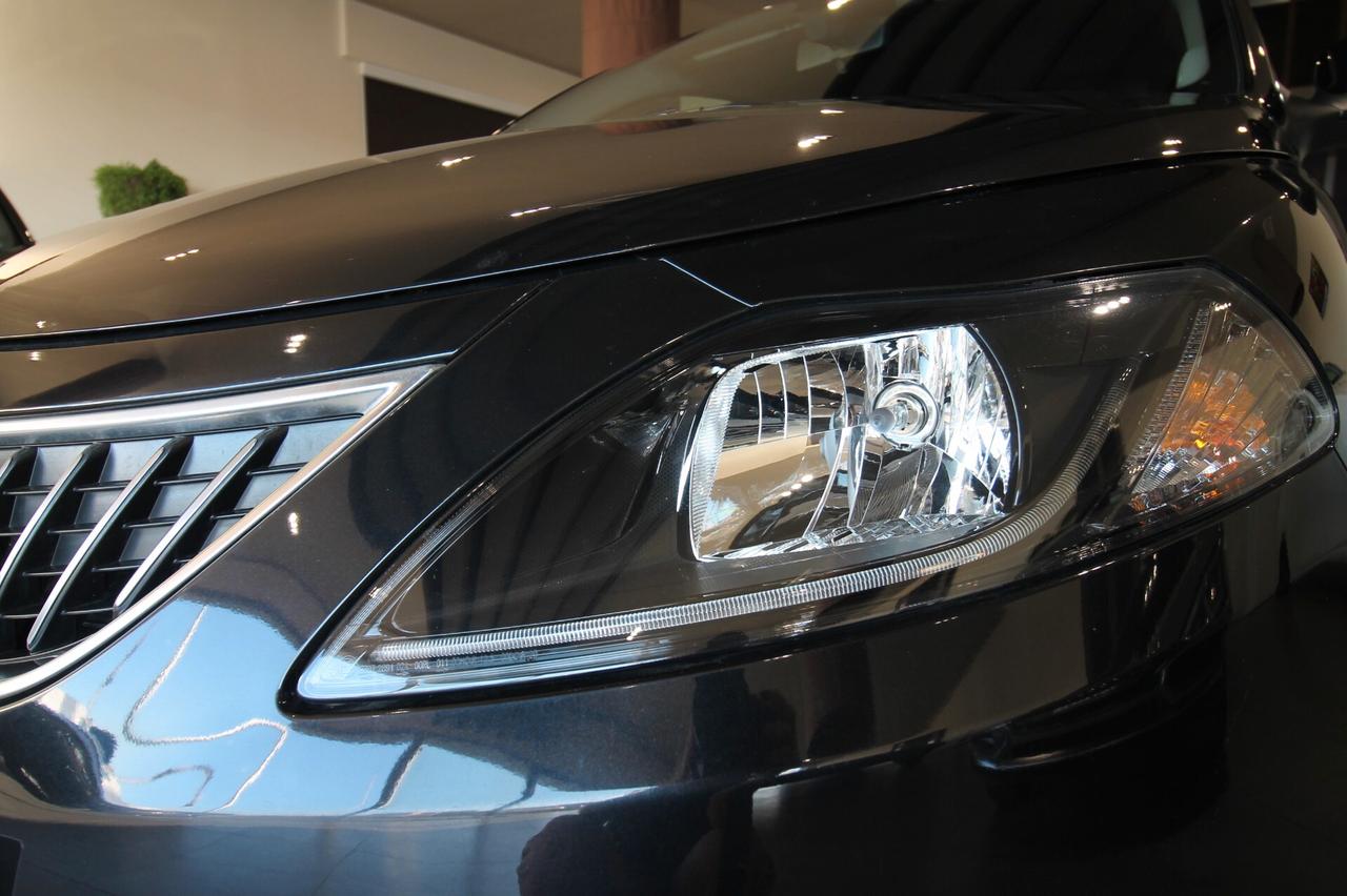 LANCIA YPSILON 1.0 70 CV HYBRID AZIENDALE