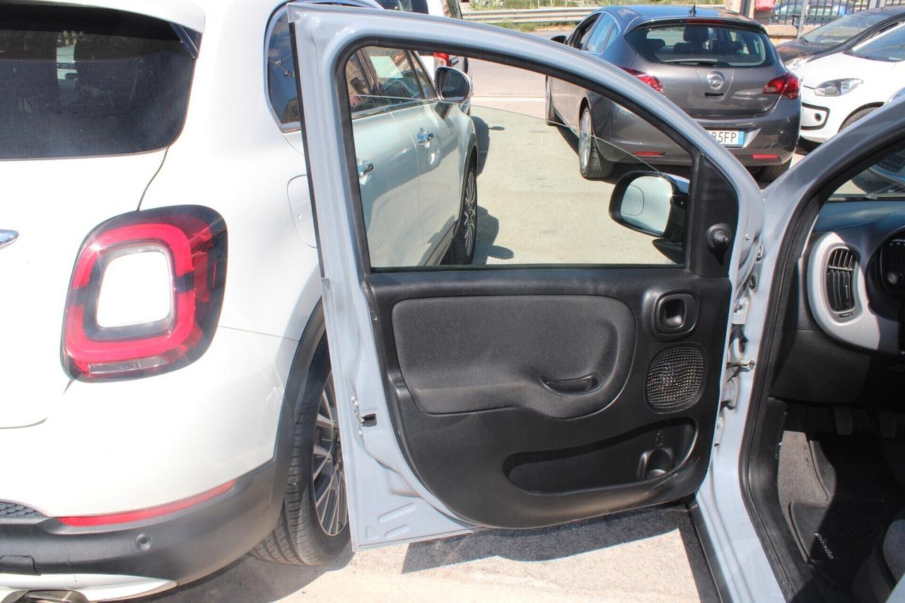 Fiat Panda 1.0 FireFly S&S Hybrid City Cross