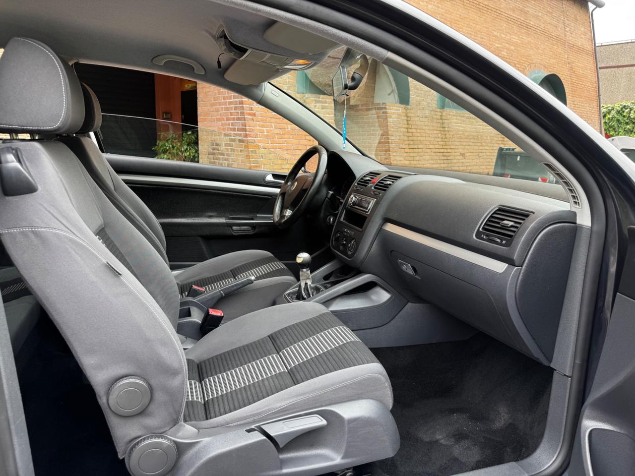 Volkswagen Golf 1.6 3p. Comfortline