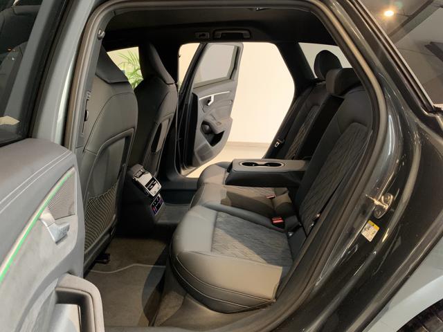 AUDI A6 Avant TDI 150 kW S tronic quattro S line edition