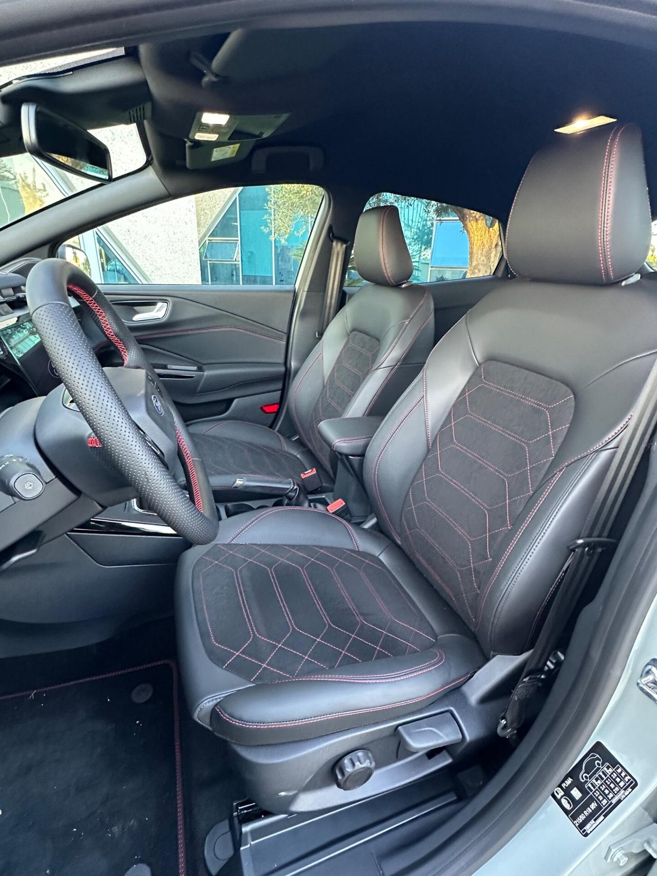 Ford Puma 1.0 h S&S ST-Line X noleggio no scoring