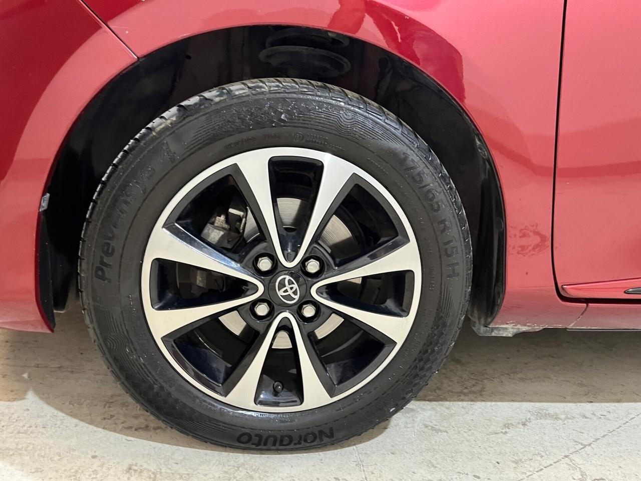 Toyota Yaris 1.0 72 CV 5 porte Active