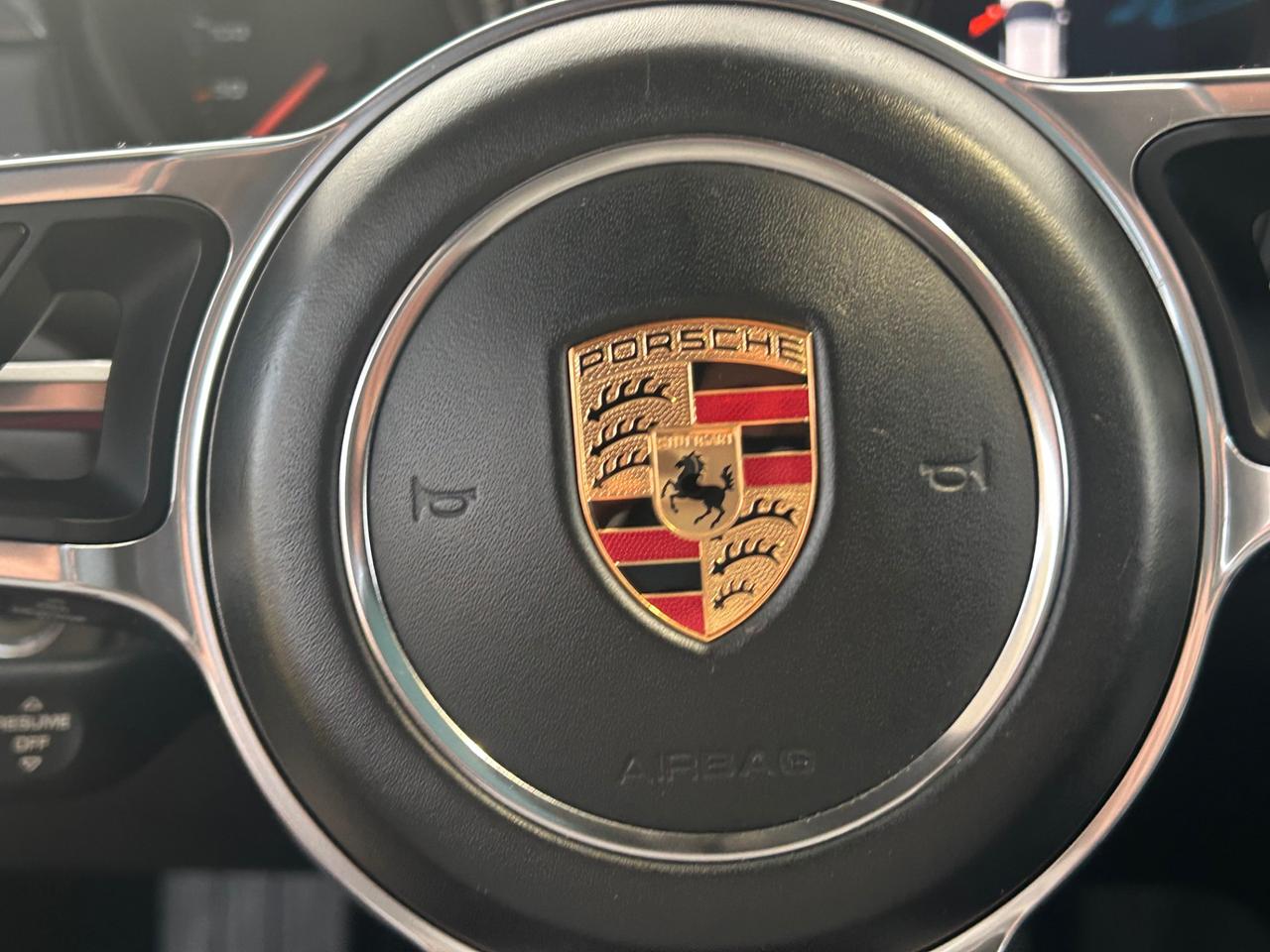 Porsche Macan turbo performance 440CV